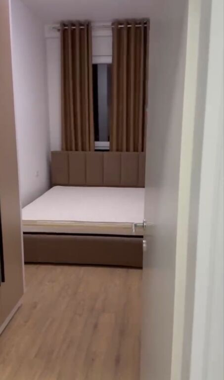 Affitto | Apartament 2 + 1+ 2 | Rruga 5 Maji | 600 €/mese