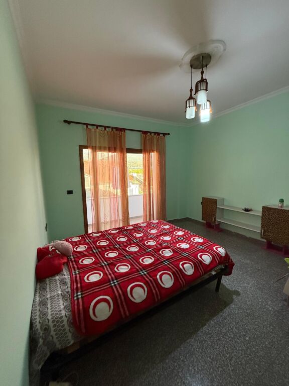 Apartament 2+1 per qera ne tek rrethi Shkoze !