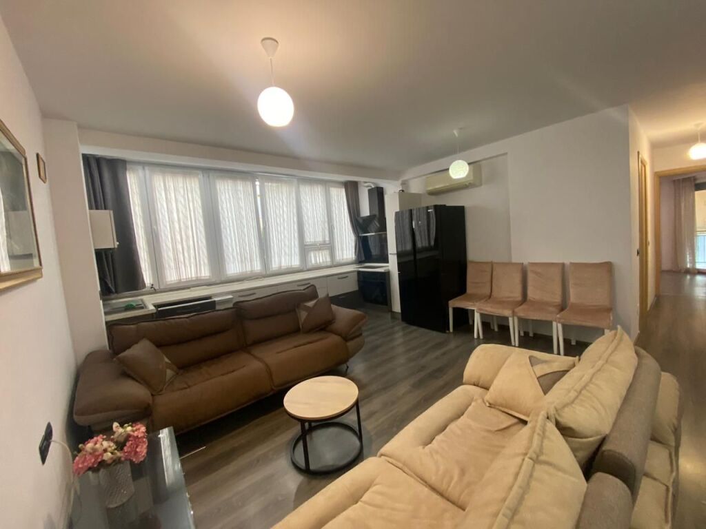 2+1 apartment for sale at Fusha e Aviacionit