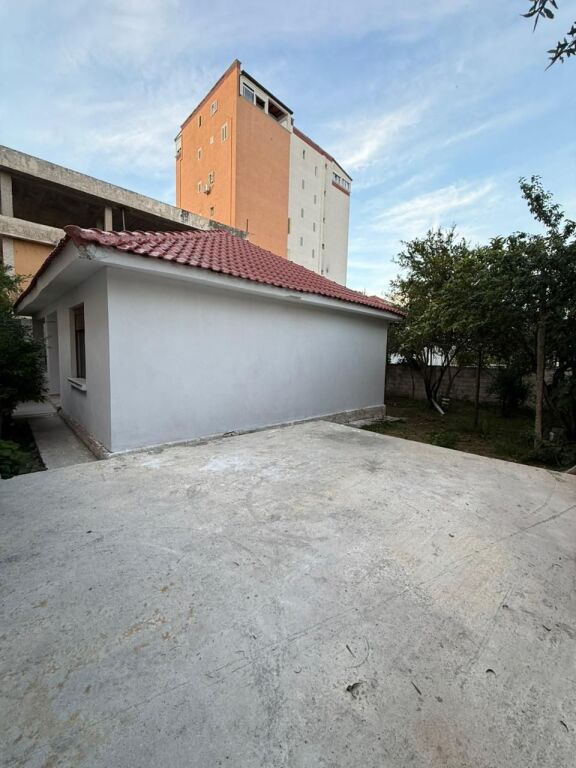 Shtëpi private 2+1 me Qira te Spitali, Durrës