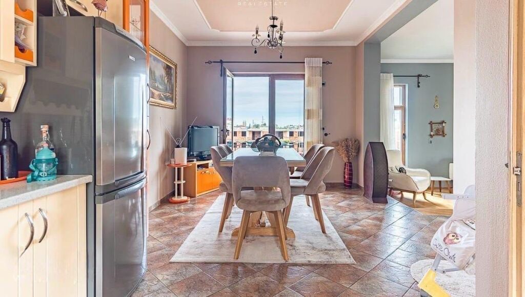 Shitje | Vilë 6 + 1 | Shkoze | 600000 €