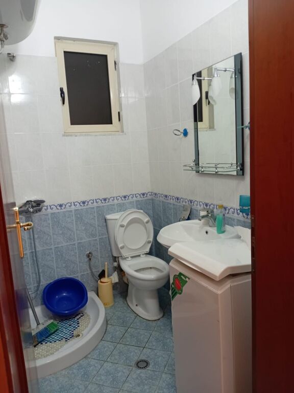 Apartament me qera