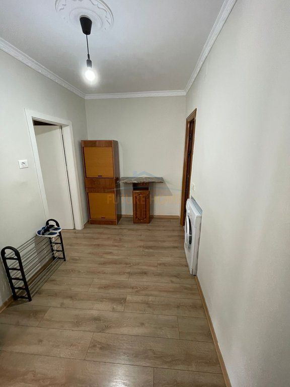 Jap Apartament per qera 1+1 ne Laprak
