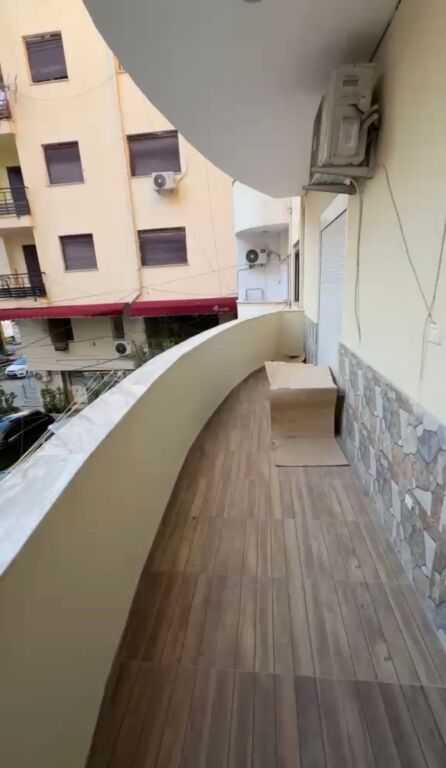 Jepet Apartament 1+1 me qira ne Plazh, Durres