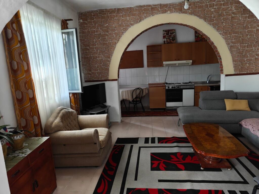 Qera | Apartament 1 + 1 | Zogu i Zi | 300 €/muaj