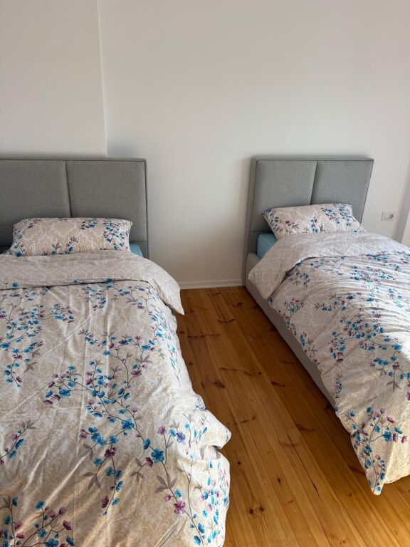Apartament me qera , xhamllik