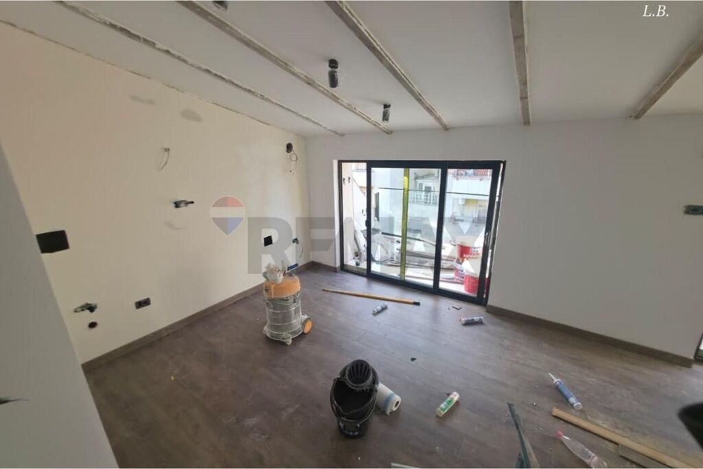 Shitet Apartament 1+1 me pamje të hapur nga Lana!