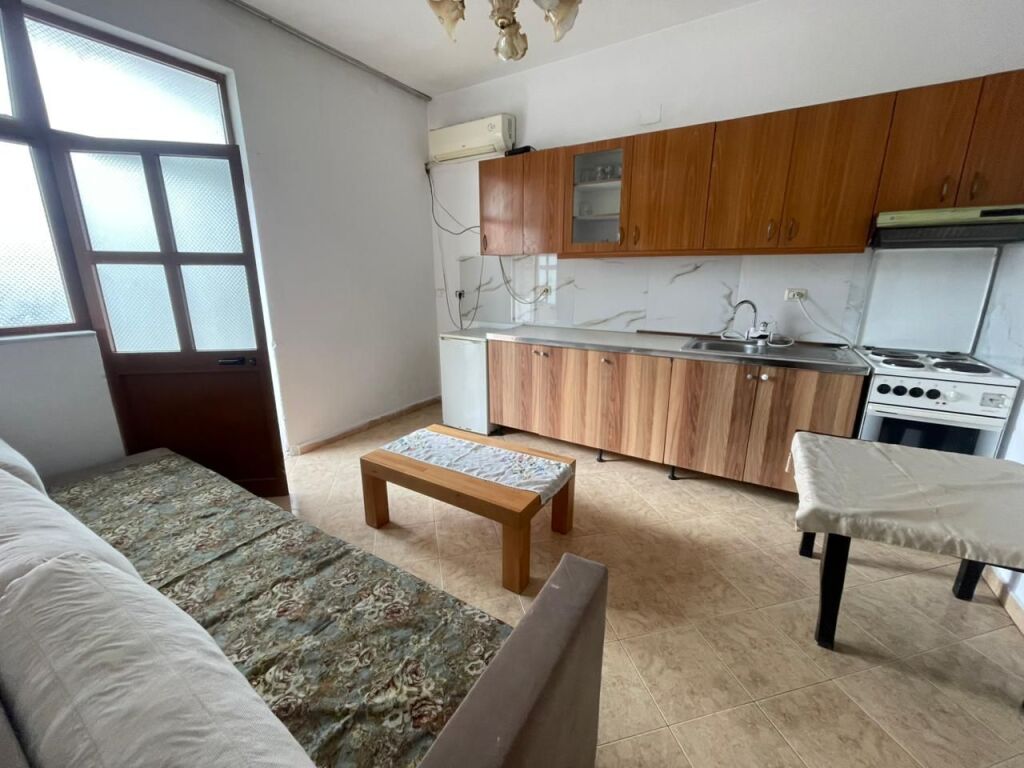 Private house 1+1 for rent