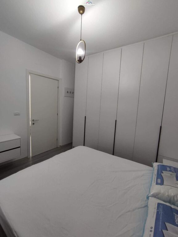 Apartament Me Qera 1+1 Prane Spitalit Amerikan 3 (ID B210256) Tirane