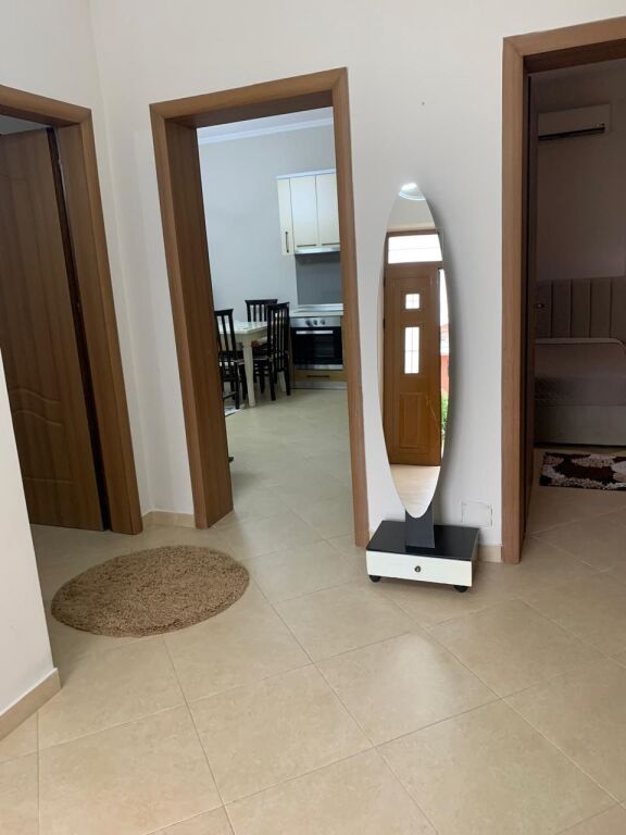 Qera | Shtëpi private 2 + 1 | Vilat Amerikane | 500 €/muaj