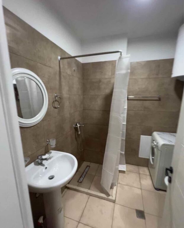 Affitto | Apartament 1 + 1 | Rruga 5 Maji | 400 €/mese