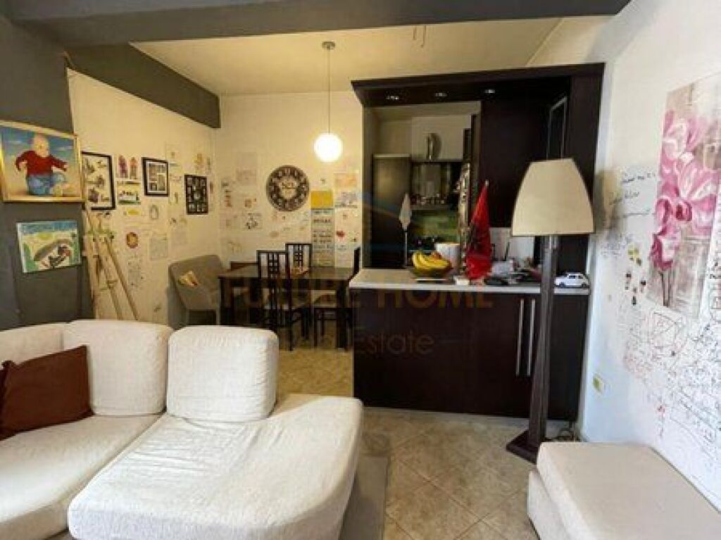 For sale, Apartment 2+1, Kavaja Street, Tirana