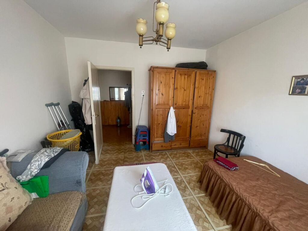Apartament 2+1 per shitje tek Ali Demi.