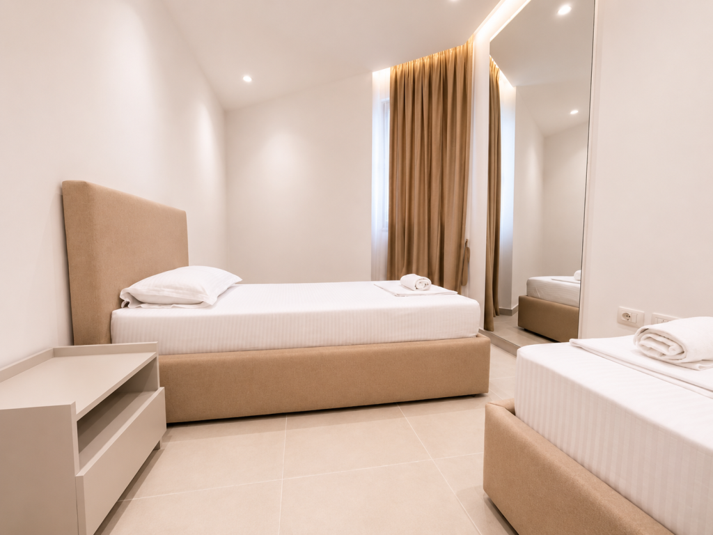 Shitet Apartament 2+1 i Mobiluar me Pamje Deti - Golem