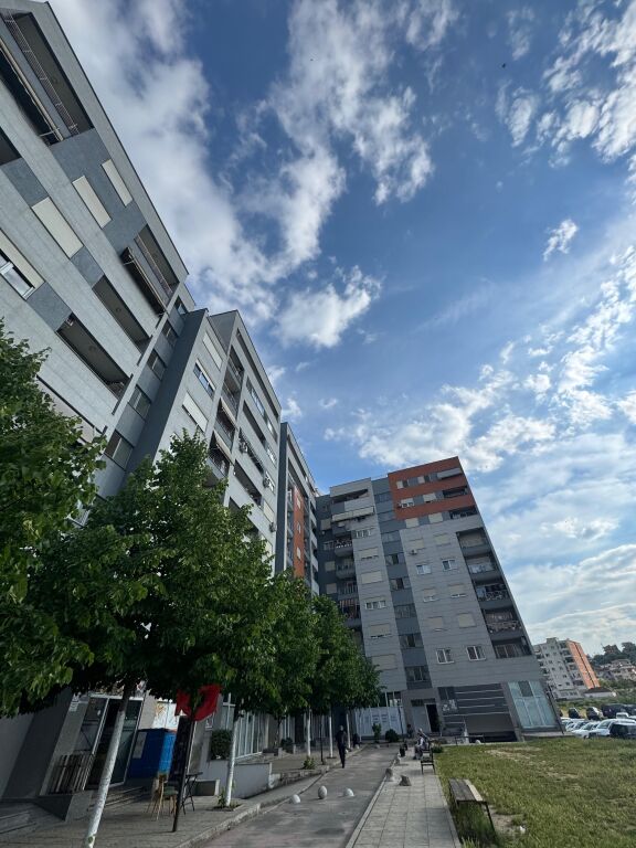 Apartament 2+1+2 për shitje