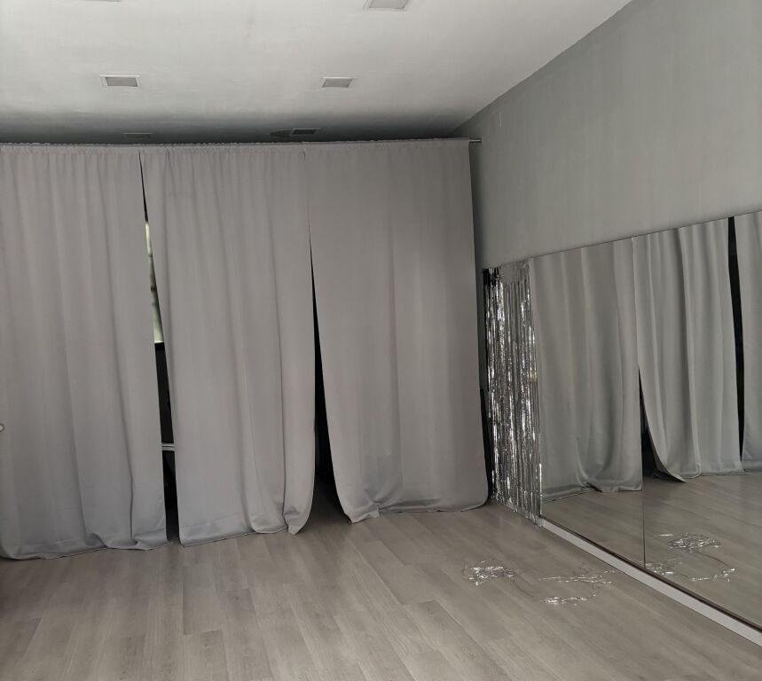 Rent | Ambjent Biznesi | Rruga Myslym Shyri | 400 €/month