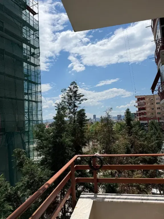 Qera | Apartament 2 + 1 | Unaza e Madhe | 500 €/muaj