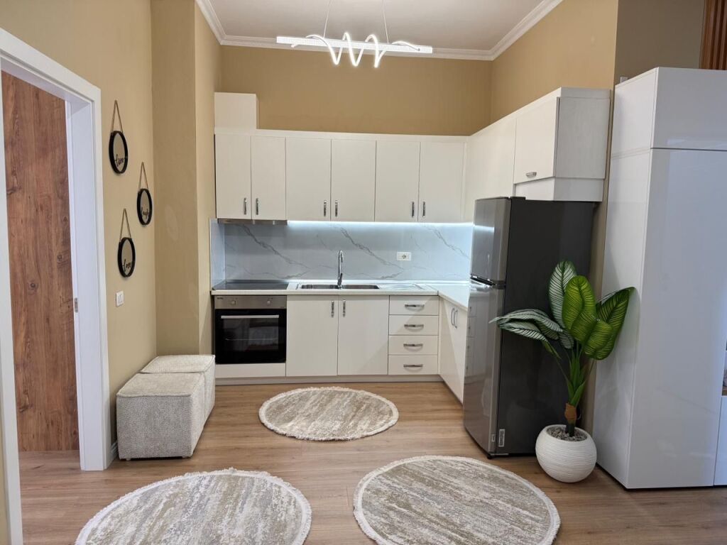 Super apartment 1+1 for rent, Botanical Garden Tirana