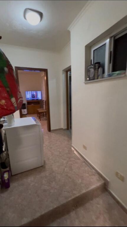 Jepet me qera shtepi private,Jordan misja