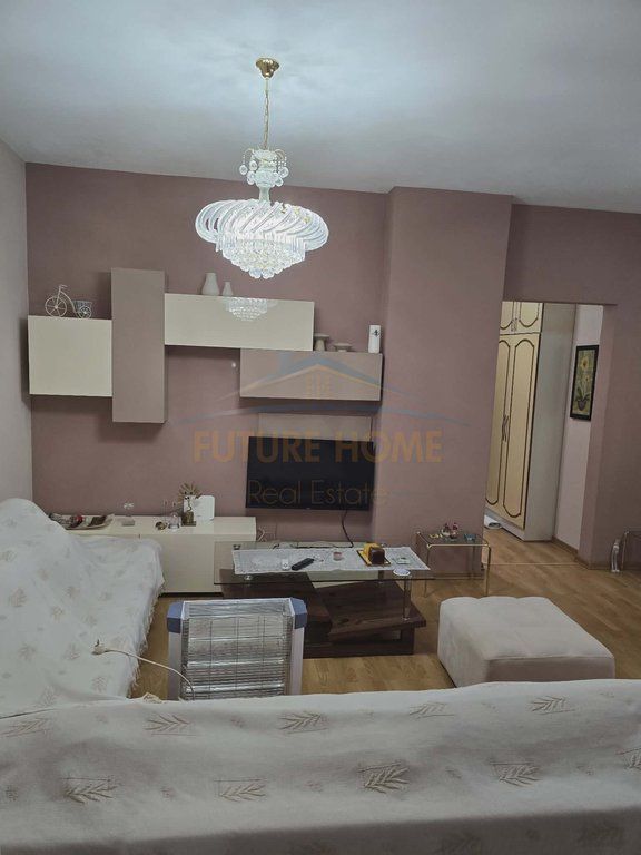 Shitet, Apartament 2+1+2, Unaza e Re 145,000 €
