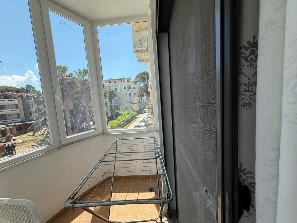 Jepet Apartament 1+1 me qira , 3 Milion e Gjyse leke ne vit