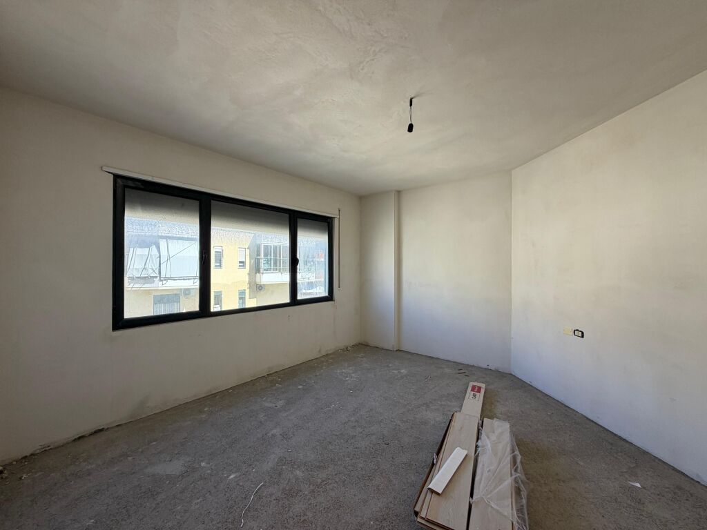 Apartament 1+1 ne shitje Vlore , Bulevardi Vlore-Skele