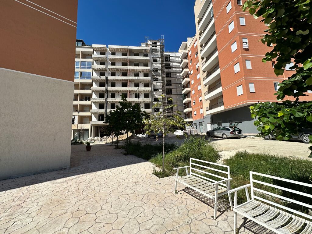 Apartament 1+1 per shitje ne Vlore , Bolv Oil