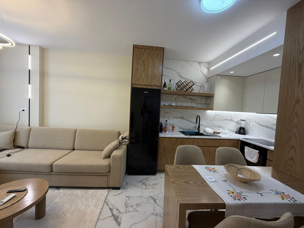 Apartment 1+1 for sale in Golem !