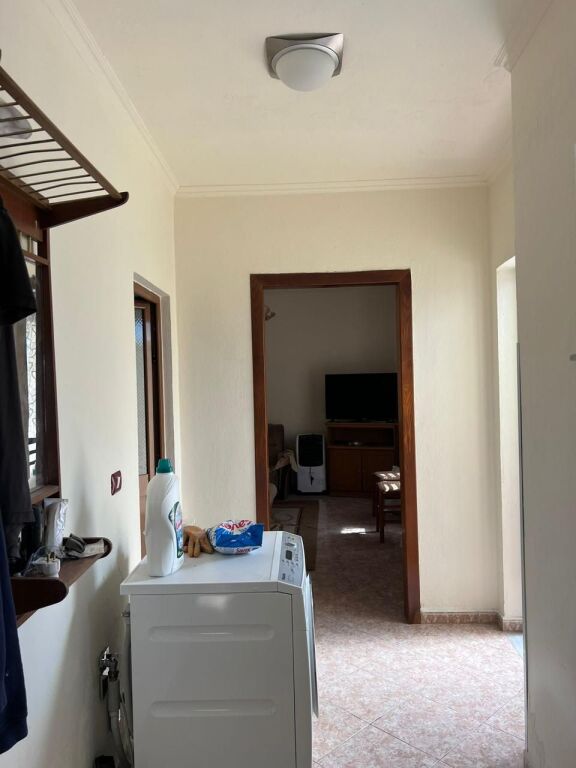 Jepet me qera shtepi private,Jordan misja