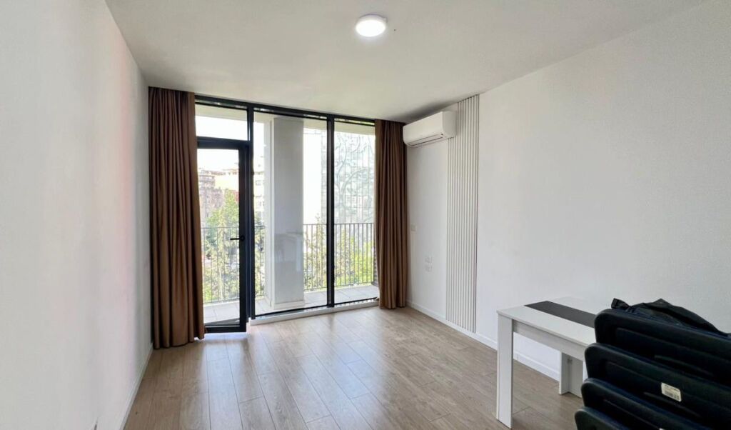 ZYRE ME QERA: 2 Amb. Pune📍Lake View Res. (Rr. E Kosovareve) ||+1 P.Parkimi🅿️ - 1100€/Muaj - S.75m² || Biznese qe kerkojne imazh profesional