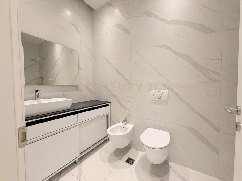 Luxury apartment 2+1+2 for rent at the Delijorgji Complex