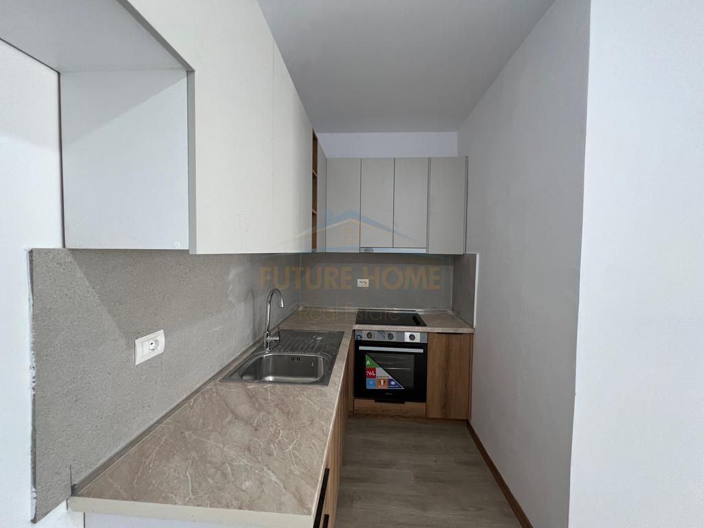 Apartament 2+1+2, Rruga 5 Maj, Tirane