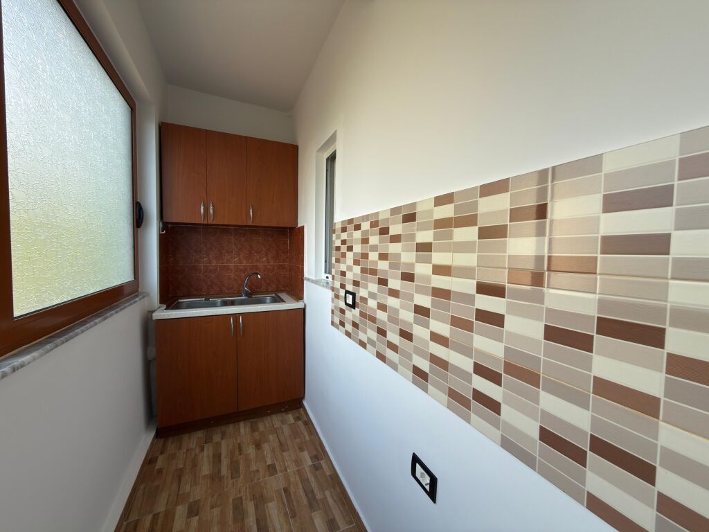 Ekskluziv, jepet me qira apartament luksoz 1+1 i sapo arredar në zonën e Alliasit, Tiranë