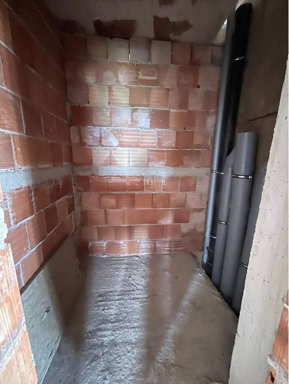 Shitet, Apartament 2+1+2, Blloku, Tirane.