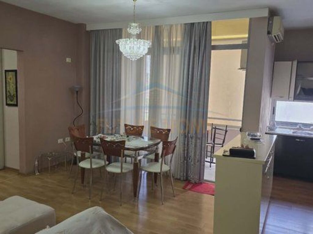 In vendita, Appartamento 2+1+2, Unaza e Re