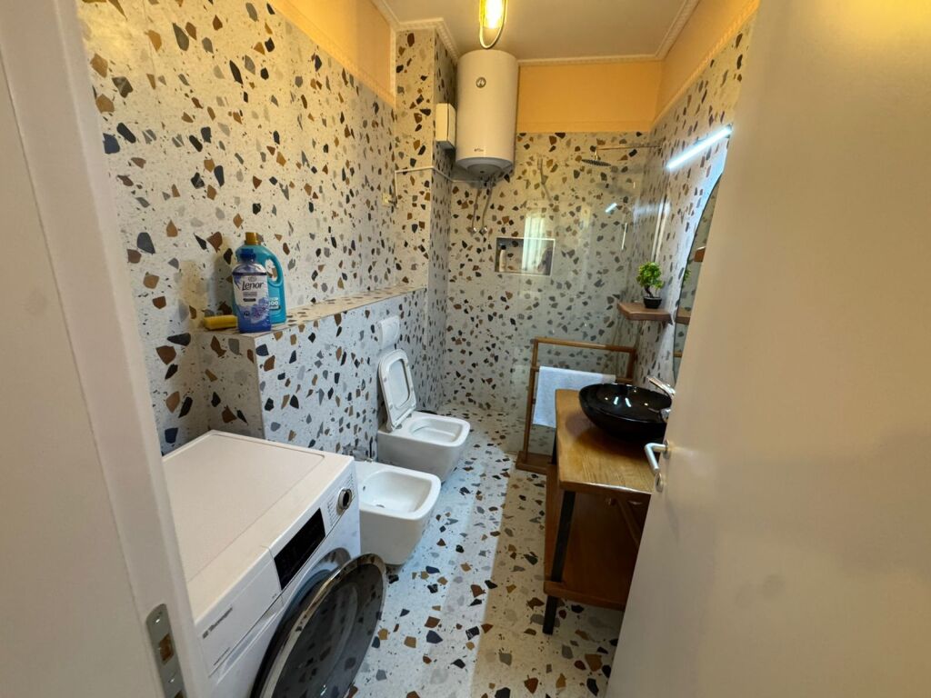 Apartament për qera 2+1+2 –  Liqeni i Thatë