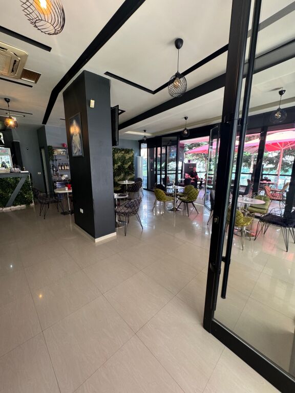 Premises for sale Astir
