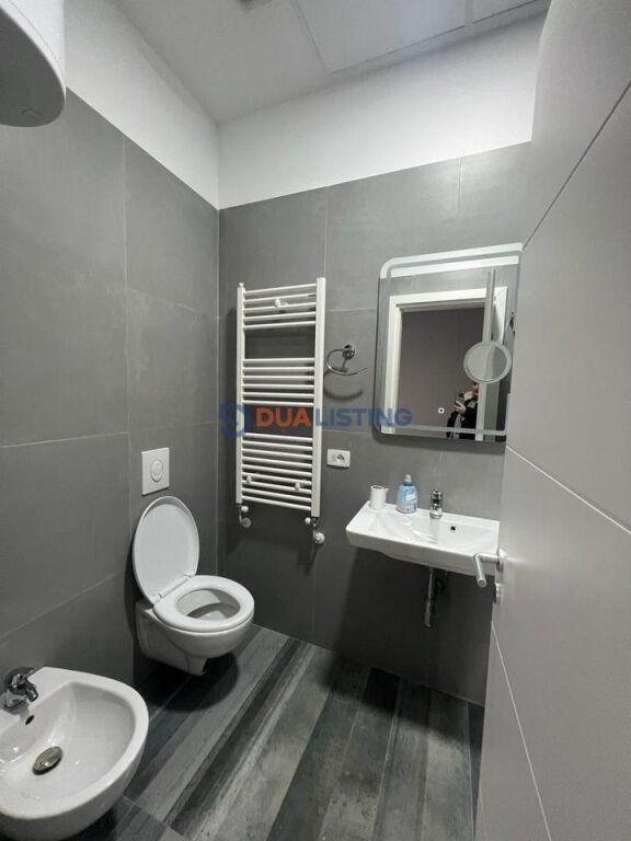 🏡 Apartament Modern 2+1+2 Tek Park Gate – Rruga e Elbasanit