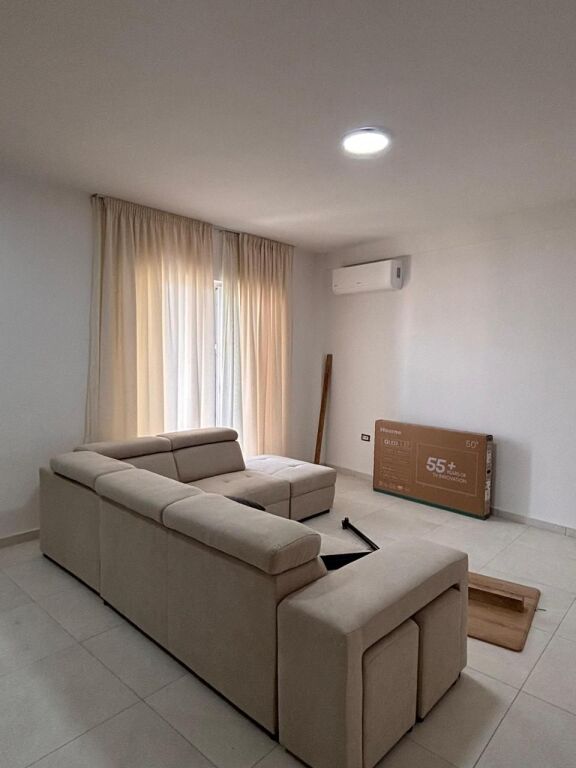 🏡 Jepet me qera apartament 2+1+2 📍 Adresa: Siri Kodra, Rruga Besa, Tirana💰 Çmimi: 70,000 lek/muaj