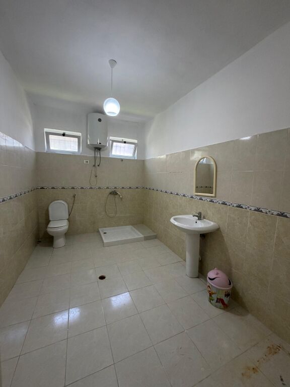 First floor of a villa for rent