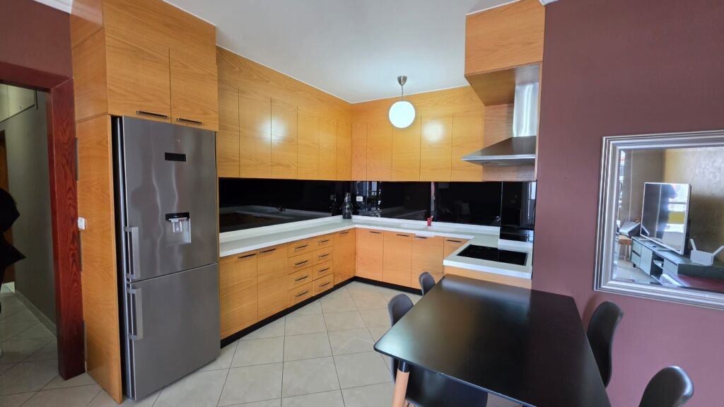 Jepet me Qira Apartament 2+1+2+Depo + 2 Ballkone
