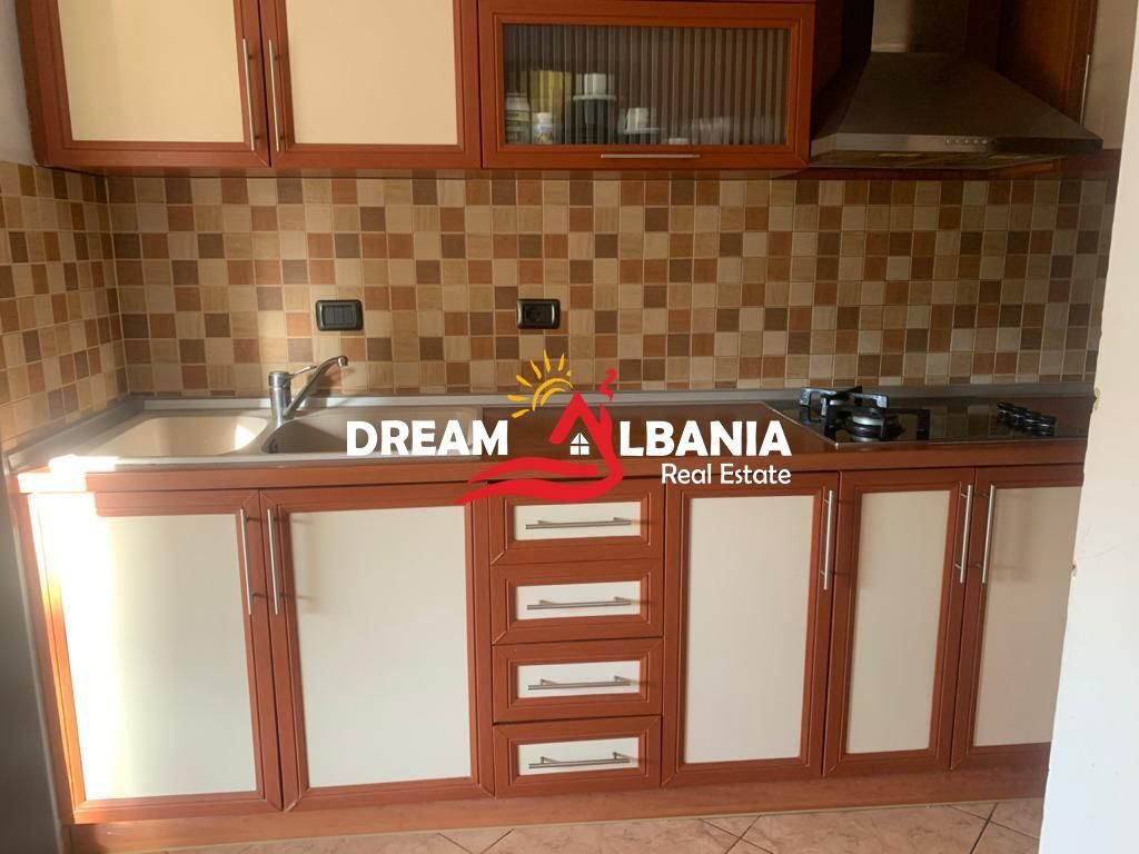 Apartament 3+1 me qera te Pazari i Ri, Tirane (ID 4239094)