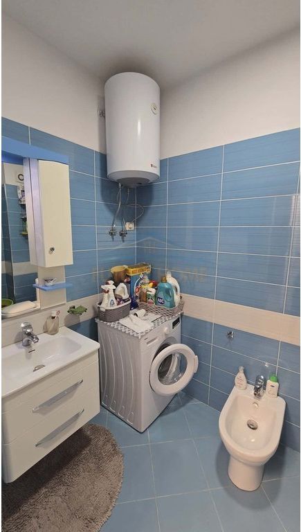 Shitet, Apartament 2+1+2, Kompleksi Prestige, Rruga Jordan Misja