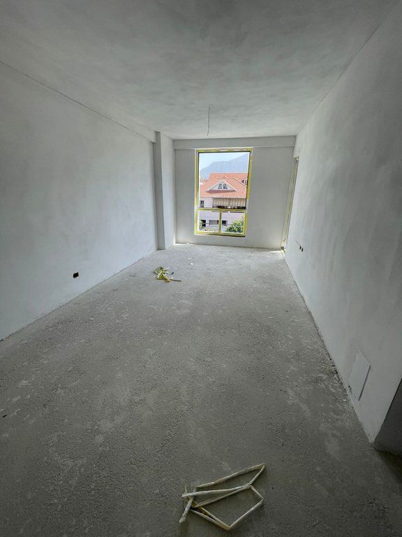 Shitet , Apartament 2+1 , Rruga Siri Kodra, Tirane