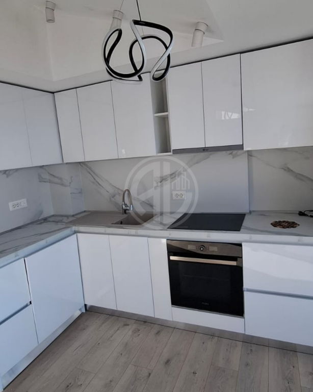 Jepet me qera apartament 2+1 -Vije e pare me detin  Plazg Durres