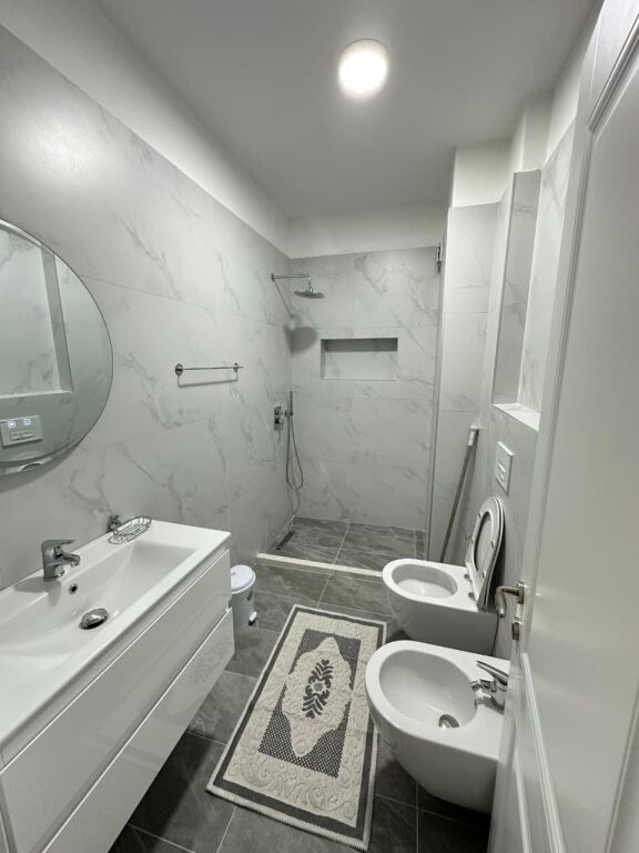 Affitto | Appartamento 2 + 1 Via Dibres | 700 €/mese