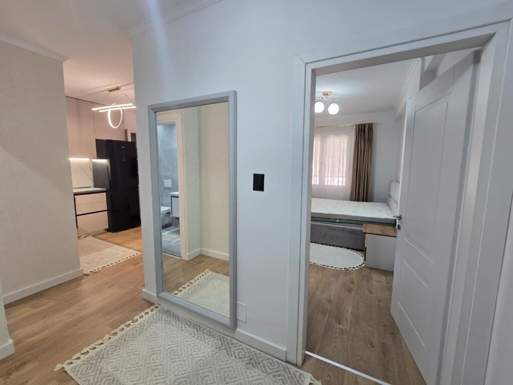 Apartamente 1+1 Ne Shitje, Astir