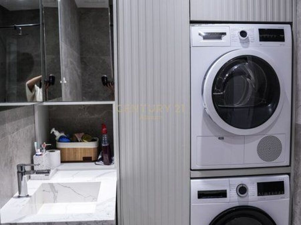 SHITET APARTAMENT 2+1+2GARAZHE TEK RESIDENCA RELUX NE SHKOZE!