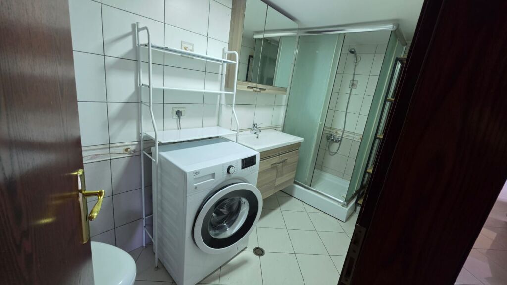 Jepet me Qira Apartament 2+1+2+Depo + 2 Ballkone
