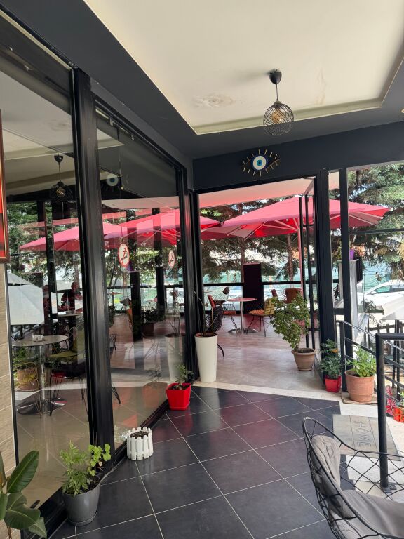 Premises for sale Astir